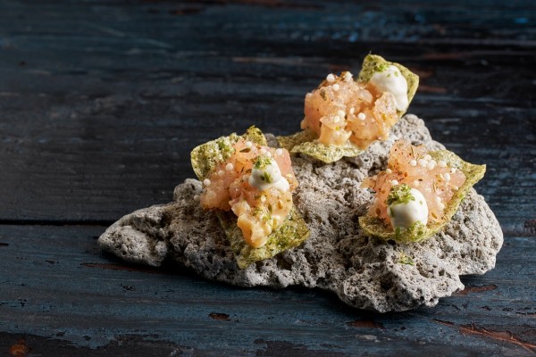 Tasty-Bites Seaweed & Nori with tuna steak and Natural Sauce Wasabi