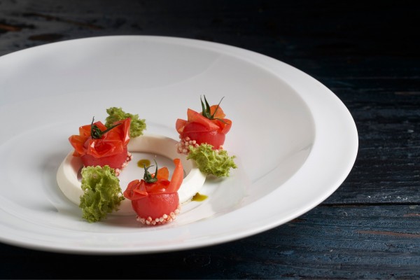 Ring of Burrata with tomato and Basil Spongecake