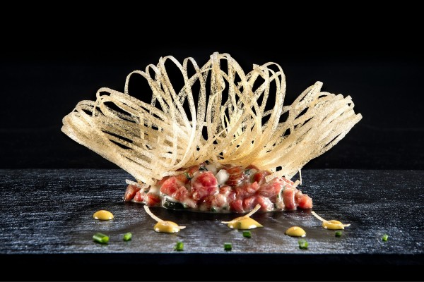 Steak tartare avec Vegetable Sheet Potato