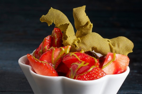 Fraises avec Crunchy Nut Pistachio et Natural Paste Pistachio